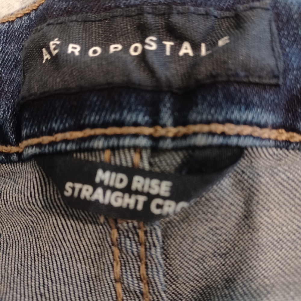 Aeropostale Mid Rise Crop